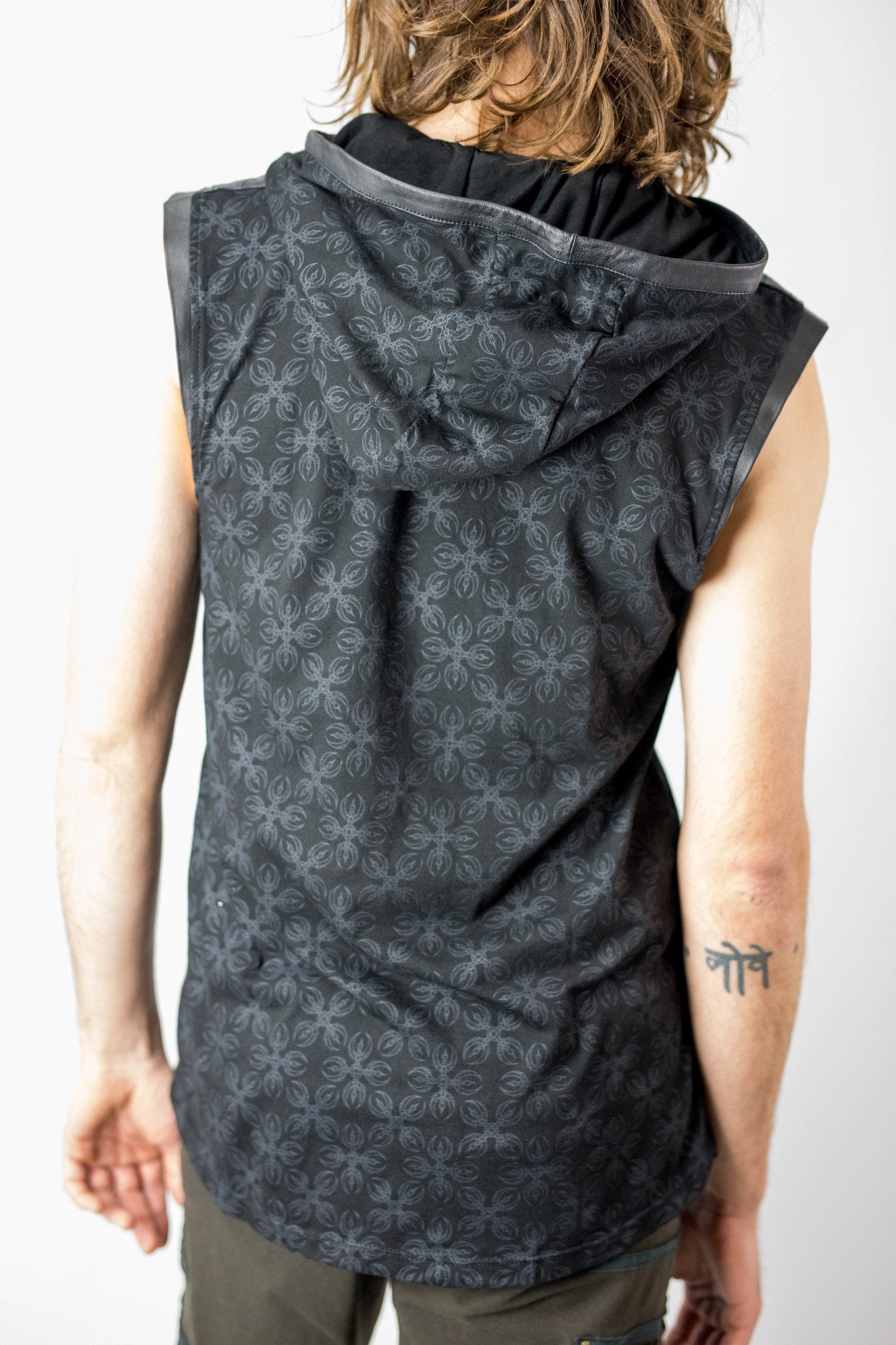 Further Tank - anahata designs