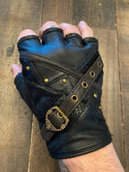 Cloudbreaker gloves - anahata designs