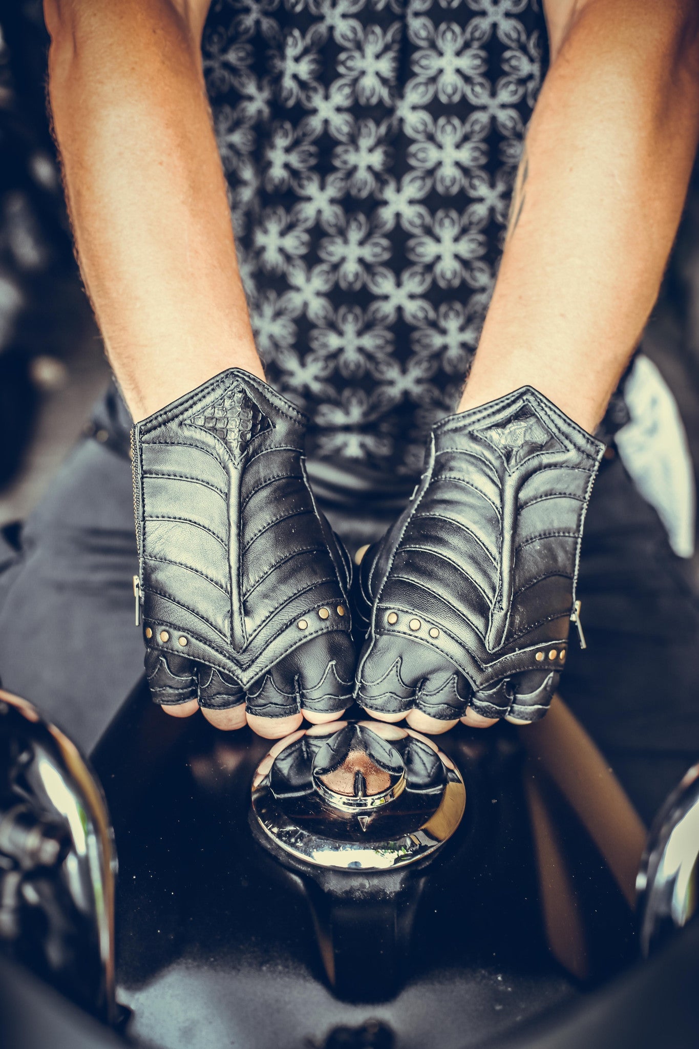 EnArmored gloves - anahata designs