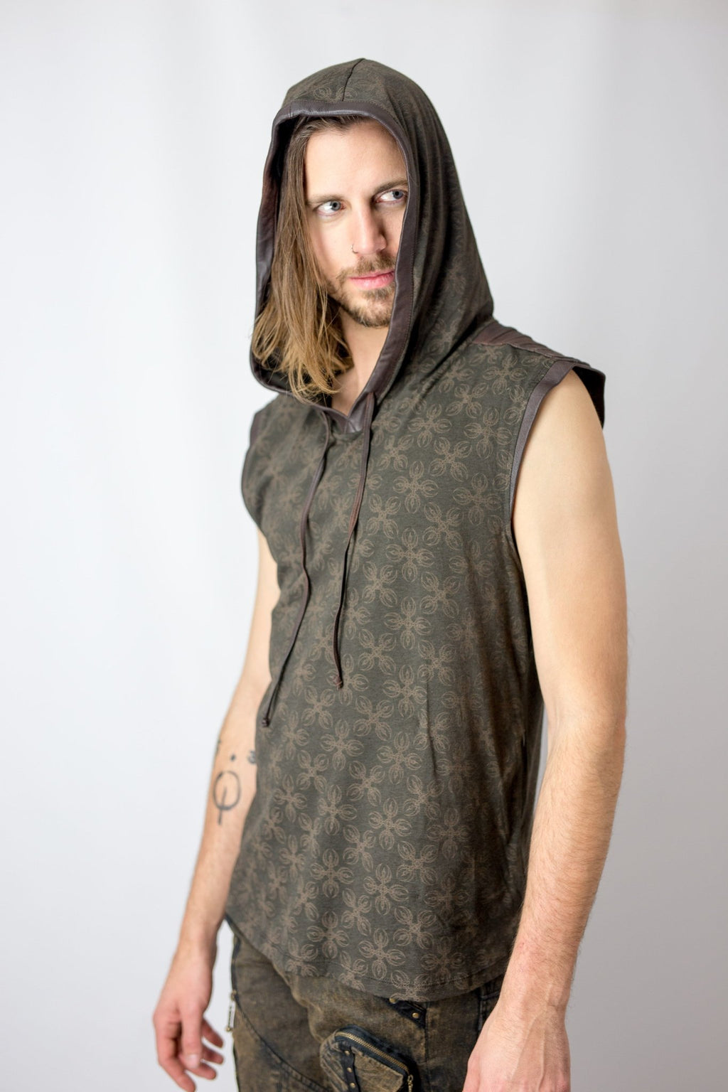 Further Tank - anahata designs