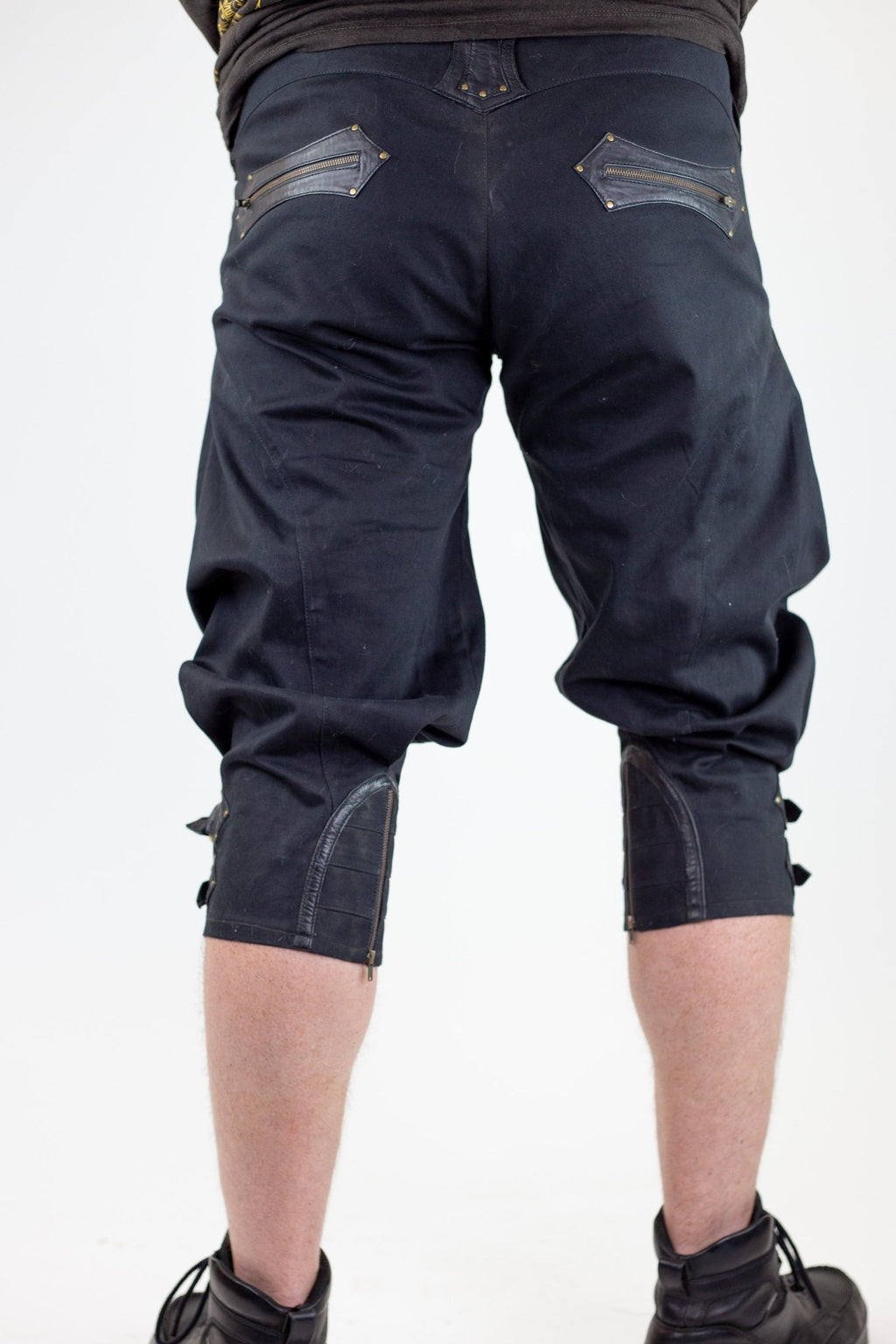 Rackam Shorts - anahata designs/infiniti now