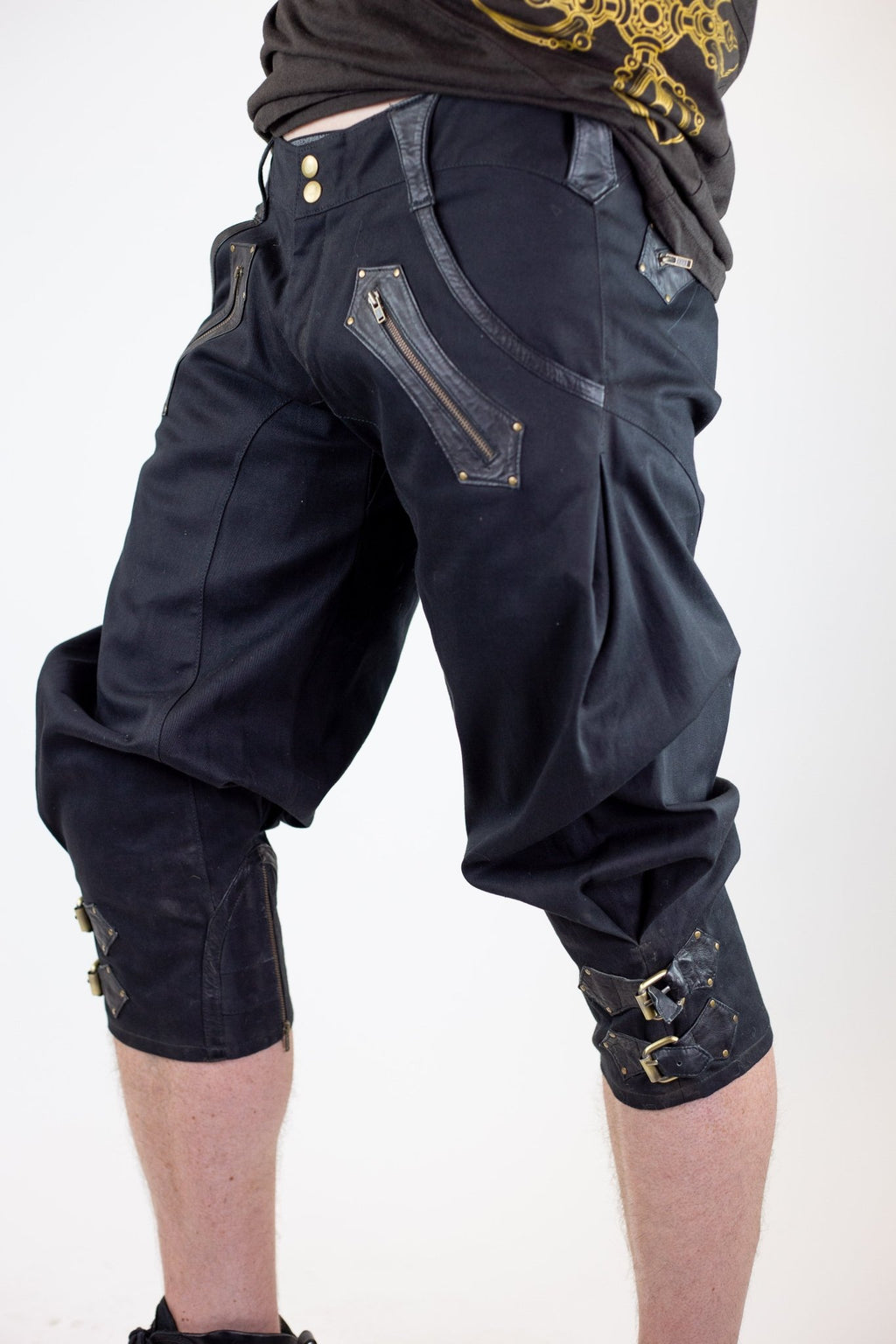Rackam Shorts - anahata designs/infiniti now